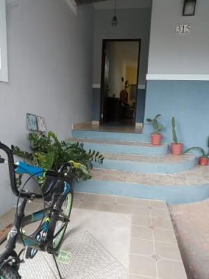 , Casa en alquiler en Barrio Colón | P4098521