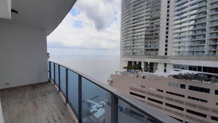 Grand Tower, Punta Pacifica