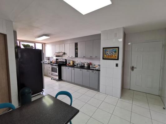 Vista Bella Plaza, Bella Vista