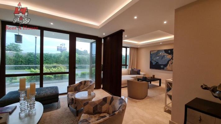 The Colonial, Santa Maria