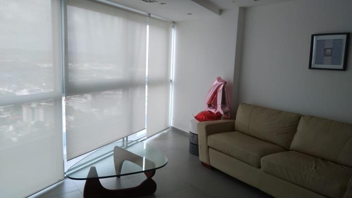 Yacht Club, Área Metropolitana