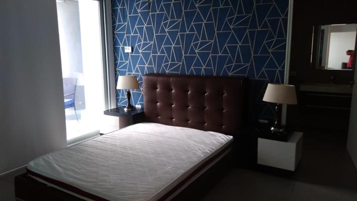 Yacht Club, Área Metropolitana