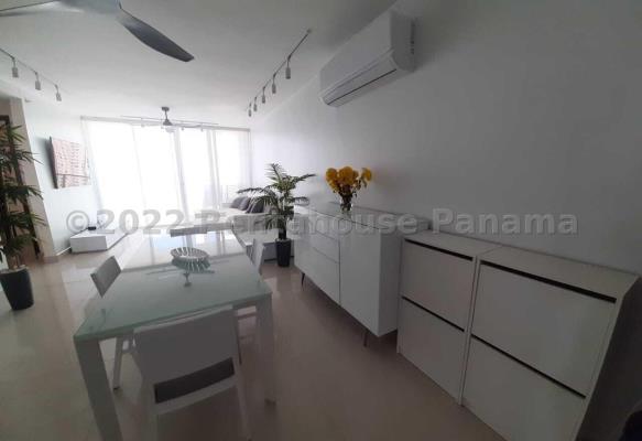 PH GENESIS TOWER, apartamento
