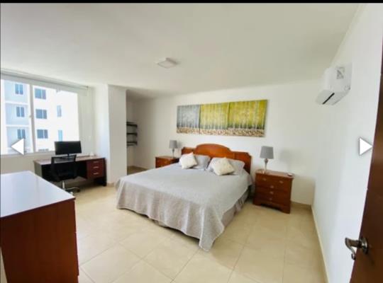 Sunrise Tower, Área Metropolitana