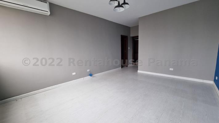 Plaza Miramar, Área Metropolitana