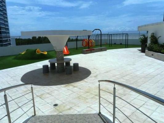 Pearl at the Sea, Área Metropolitana