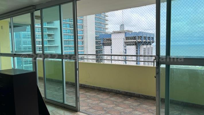 South Beach, Avenida Balboa