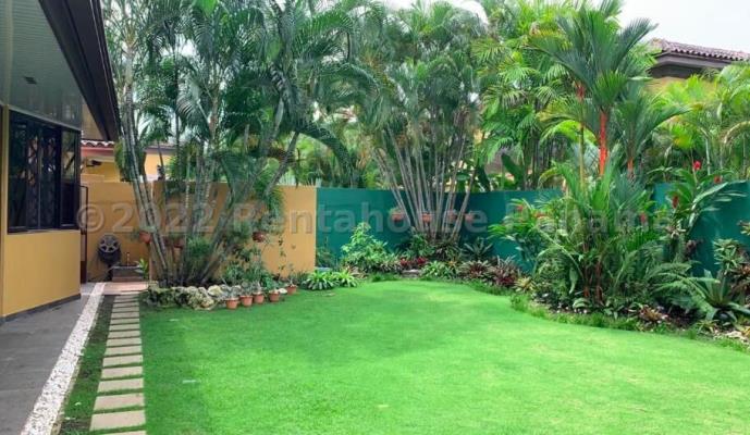 Antigua, Área Metropolitana