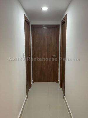 WorldWide Plaza, Área Metropolitana