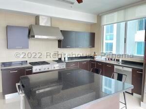 Latitude, Área Metropolitana