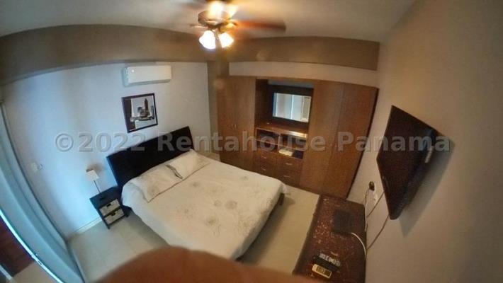 Grand Bay Tower, Área Metropolitana