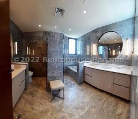 Empire Residences, Santa Maria