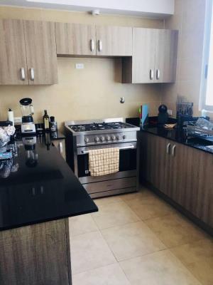 The One Tower , apartamento