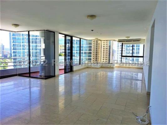 Los Delfines, Avenida Balboa