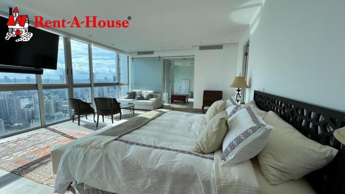 Aqualina, Punta Pacifica