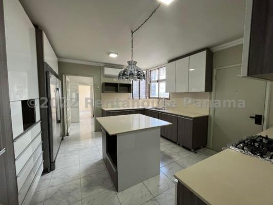 Coco Bay, Área Metropolitana