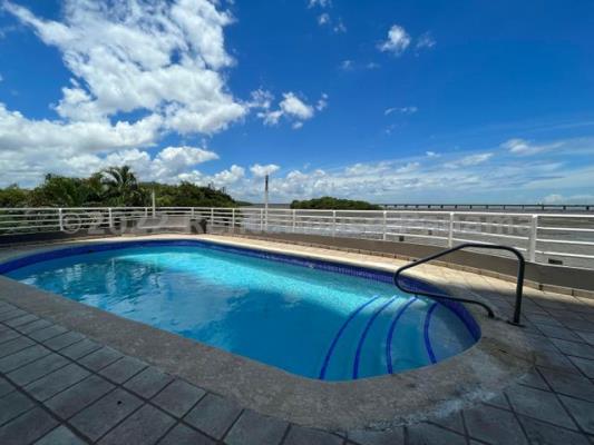 Coco Bay, Área Metropolitana