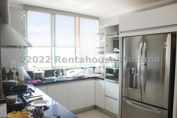 Veranda Tower, Área Metropolitana