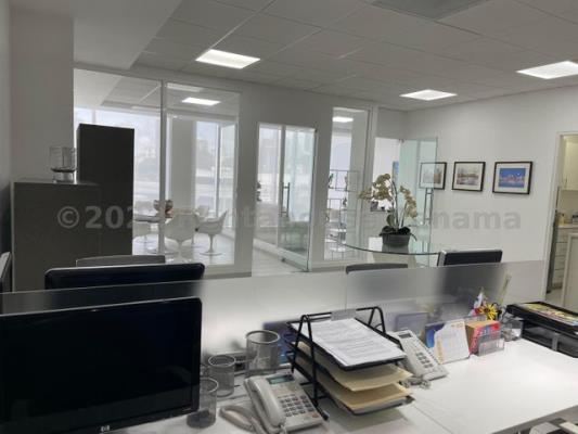 The Towers, apartamento