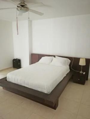 Costa Pacifica, Área Metropolitana