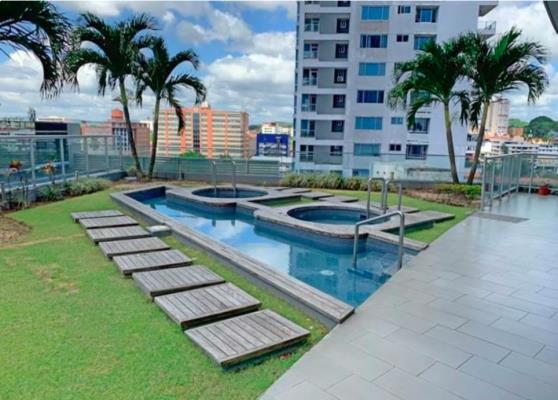 Yacht Club, Avenida Balboa