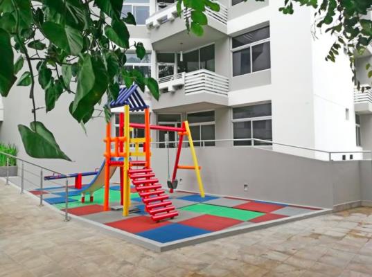 Luxor Tower, Área Metropolitana