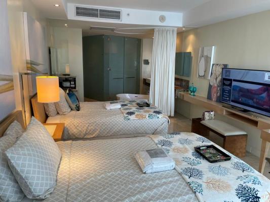 JW Marriot, Área Metropolitana