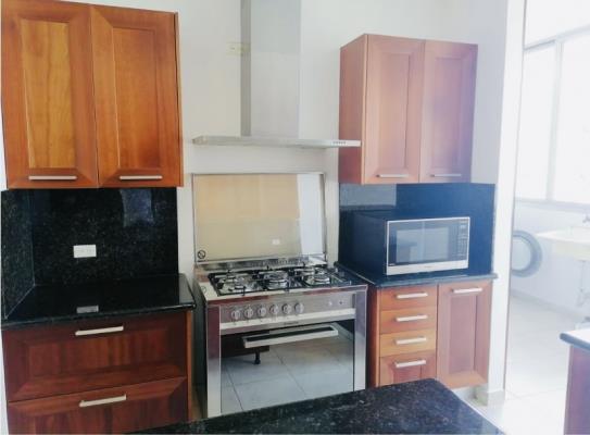 Aqualina, Punta Pacifica