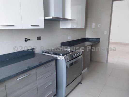 Deluxe Residence, Área Metropolitana