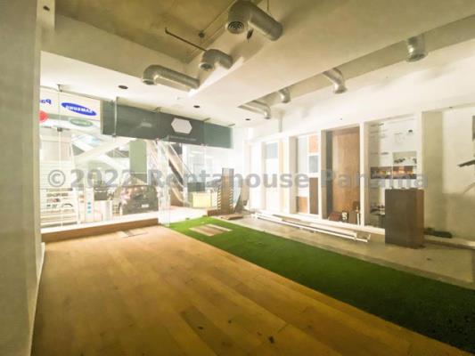 Centro Comercial Balboa Boutiques, Área Metropolitana