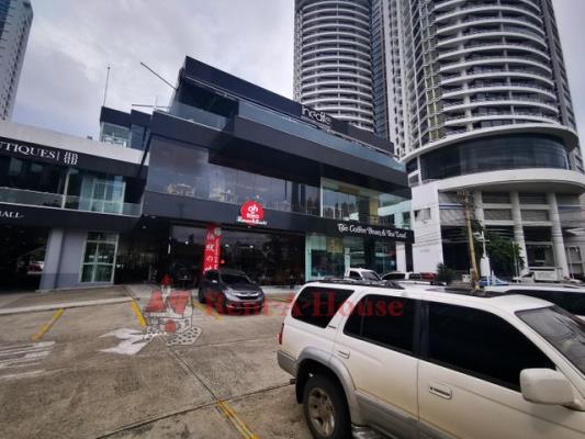 Centro Comercial Balboa Boutiques, Área Metropolitana