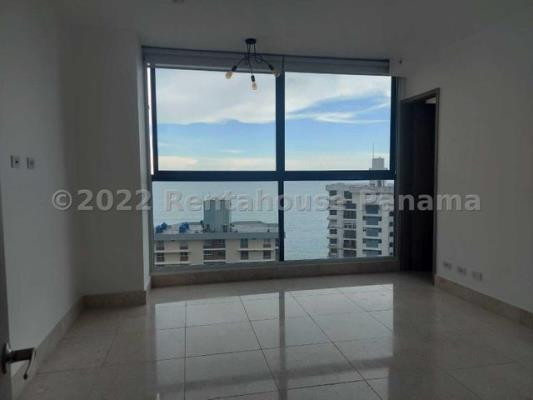 Deluxe Residence, Área Metropolitana