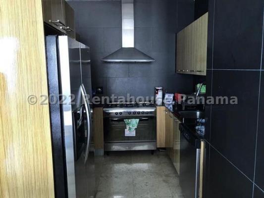 Sky Residences, Avenida Balboa