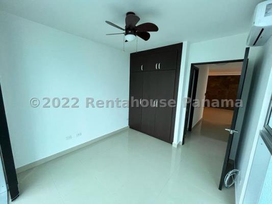 Waterfalls, Área Metropolitana