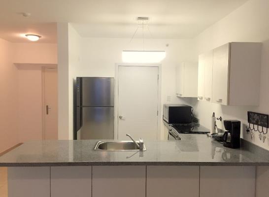 Waters on the bay, Avenida Balboa