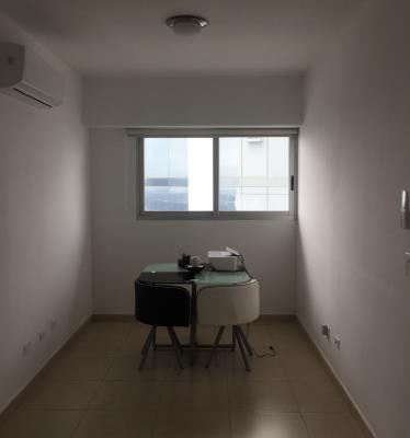 Waters on the bay, Área Metropolitana