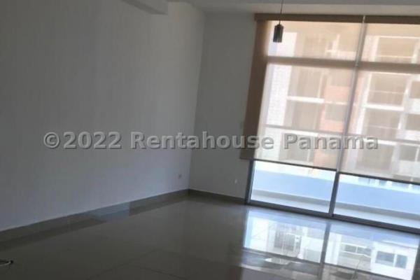 Rainbow Tower, apartamento