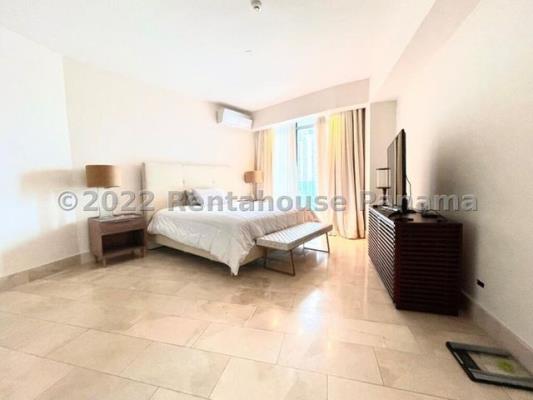 Grand Tower, Área Metropolitana