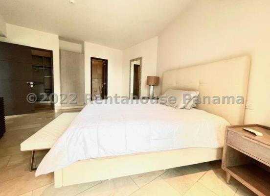 Grand Tower, Punta Pacifica