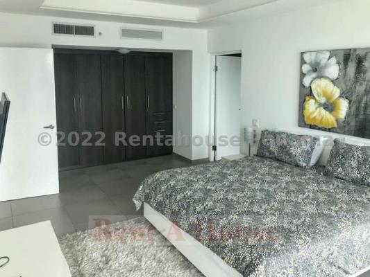 Yacht Club, apartamento