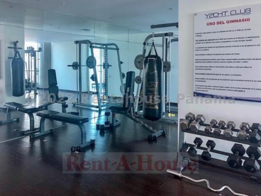 Yacht Club, Avenida Balboa