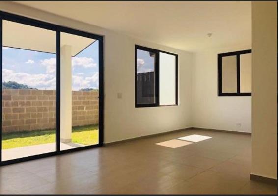 Golf Gardens, San Miguelito