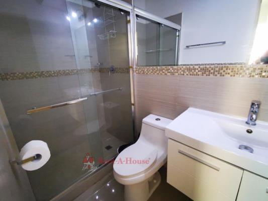 Rainbow Tower, Área Metropolitana