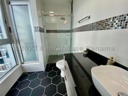 Bayfront  Tower, apartamento