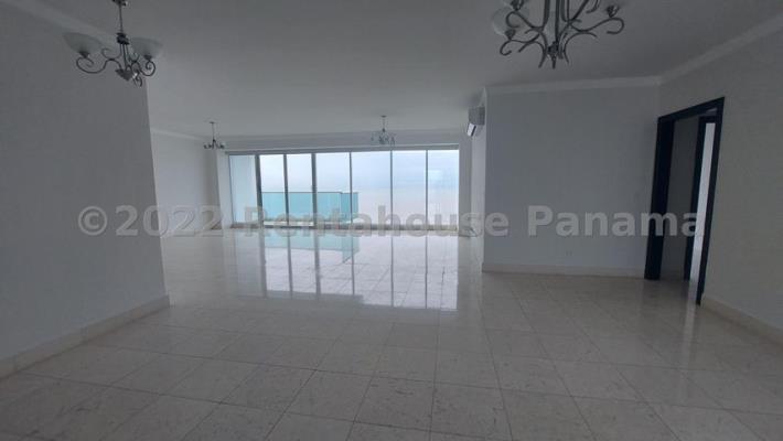 Ocean Two, Área Metropolitana