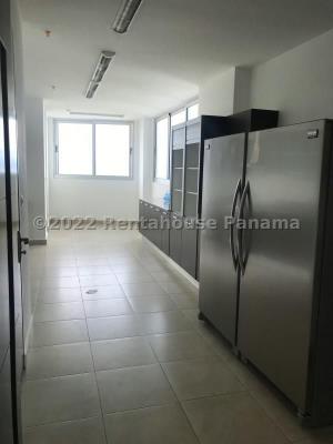 Pearl at the Sea, Costa del Este