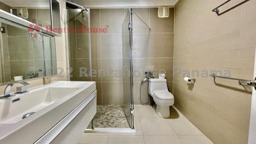 Waters on the bay, Área Metropolitana