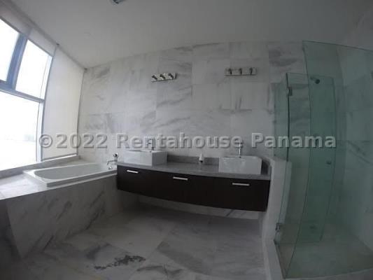 Pearl at the Sea, Área Metropolitana