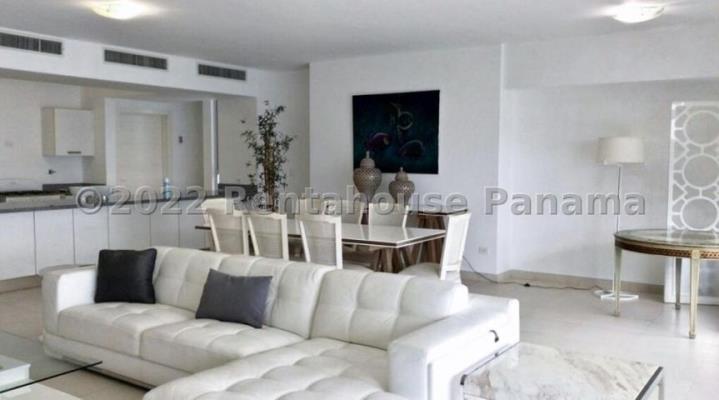 Waters on the bay, Avenida Balboa