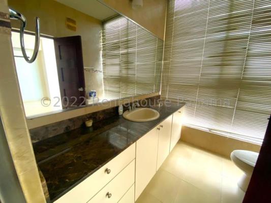 Grand Bay Tower, Avenida Balboa